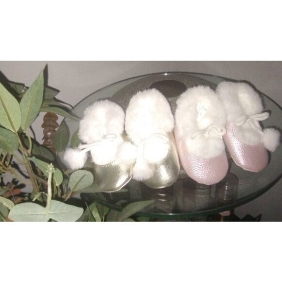 Faux Fur Baby Shoe Bundle 0-12 Months - Picture 8 of 8